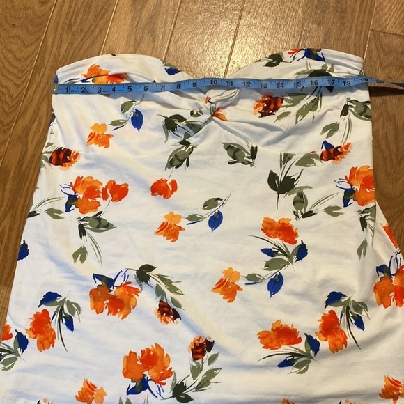 Torrid Strapless Floral Tank Top - White, Orange, and Blue - Picture 4 of 9